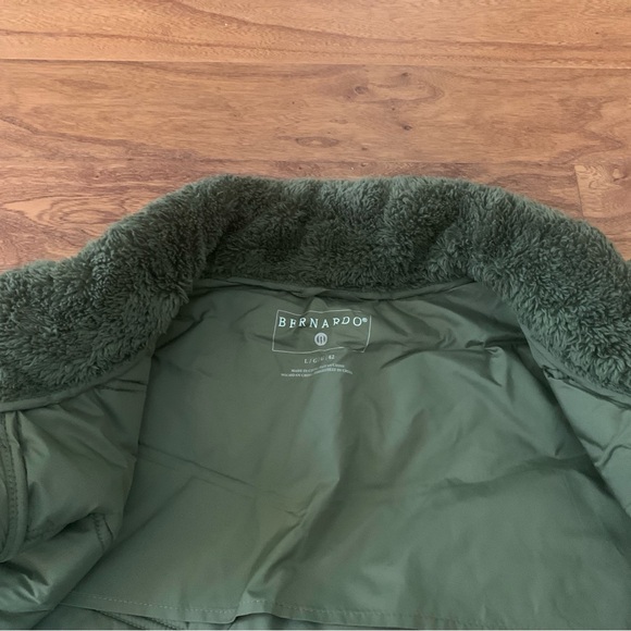 Anthropology Bernardo Army Green Puffer Vest with Chevron Back - Picture 10 of 10